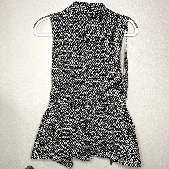 ☀️Lysse Piper Twill Vest - Picture 7 of 8